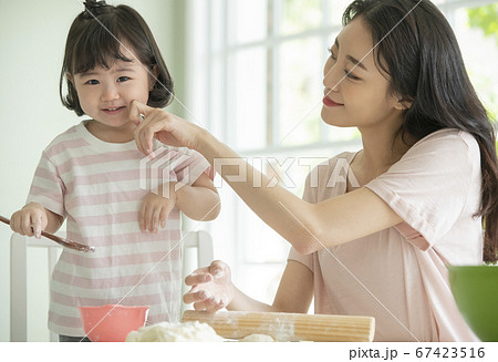 女性 女 女の子 67423516