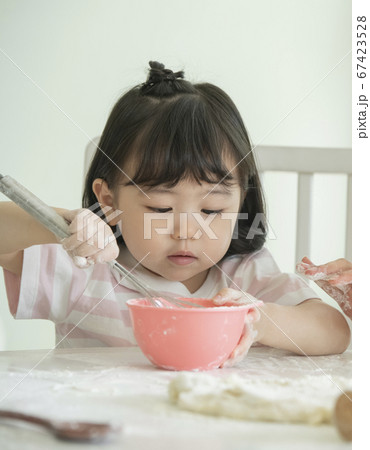女性 女 女の子 67423528