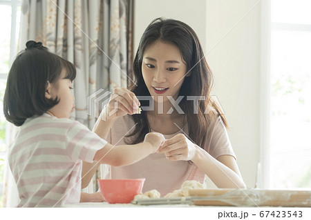ママ 母 お母さん 67423543