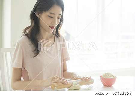 女性 女 女の子 67423555