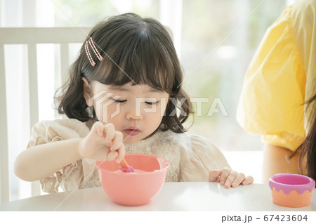 女性 女 女の子 67423604