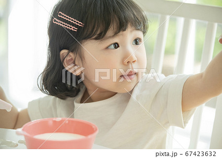 女性 女 女の子 67423632