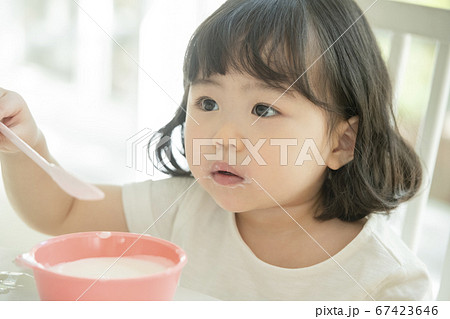 女性 女 女の子 67423646