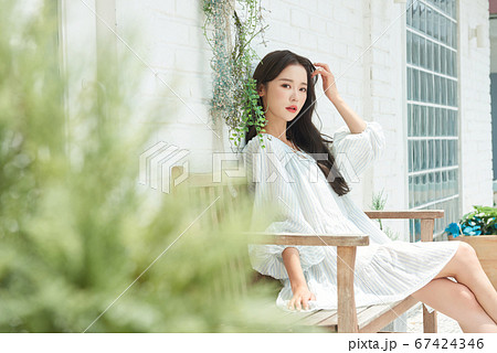 20代 女性 女 67424346