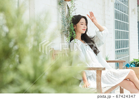 20代 女性 女 67424347