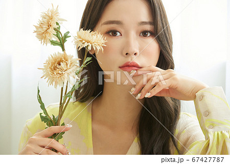 20代 女性 女 67427787