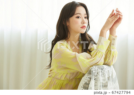 20代 女性 女 67427794
