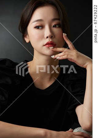 20代 女性 女 67429222