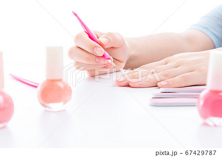 ネイルケア ネイリスト セルフ 施術 美容イメージの写真素材