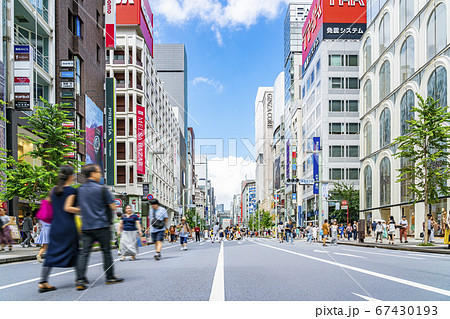 東京都 銀座 中央通りの歩行者天国の写真素材