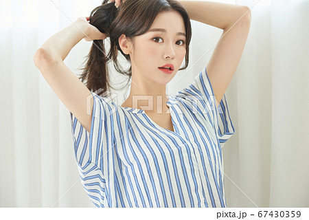 20代 女性 女 67430359