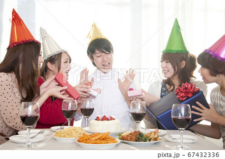 誕生日パーティー 誕生日パーティー 67432336