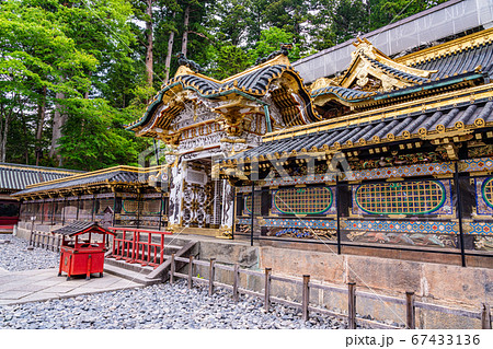 （栃木県）日光東照宮　唐門（からもん） 67433136