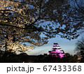 福島県会津鶴ケ城の夕暮れ 67433368
