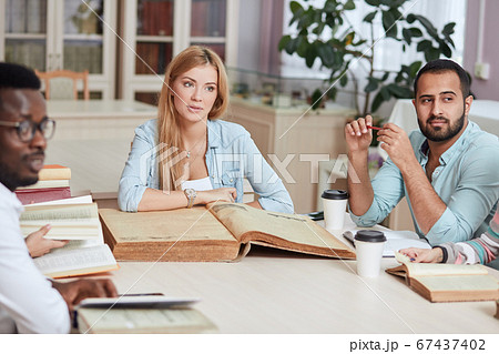 Classmate Classroom Sharing International Friend Concept Classmate Classroom Sharing International Friend Concept 67437402