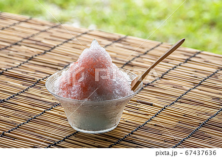アジアのかき氷　Shaved ice that Asian 67437636