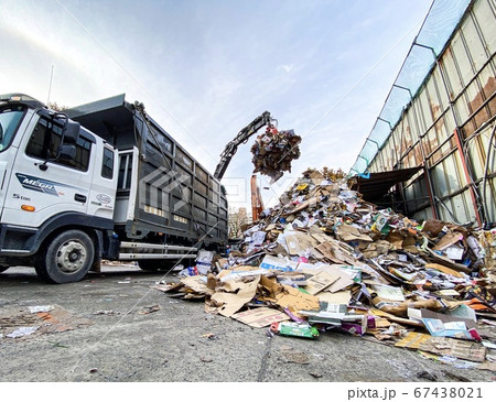 廃棄 廃棄物 ゴミ 67438021
