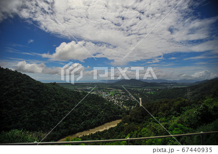 キュランダの景色 67440935