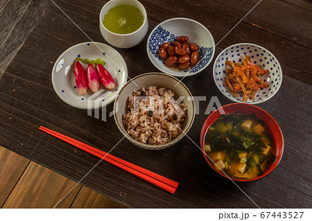 ごはんとおかずいろいろ Side dishes of rice japanese food ごはんとおかずいろいろ Side dishes of rice japanese food 67443527