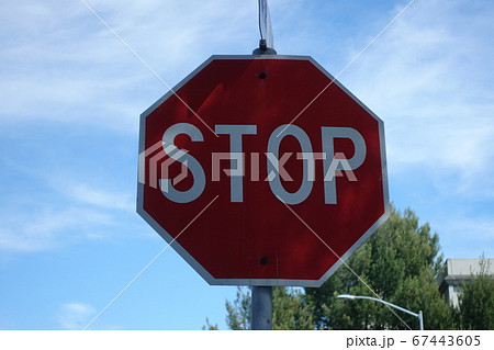 サンフランシスコ 止まれ 看板 STOP 67443605