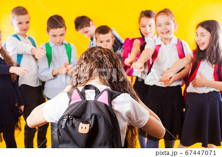 The schoolgirl who suffers from bullying by classmates 67447071