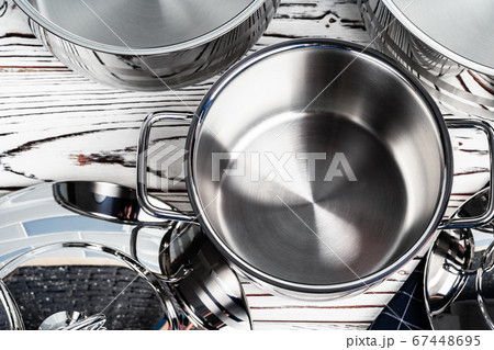 Close up photo of cookware set on kitchen counter 67448695