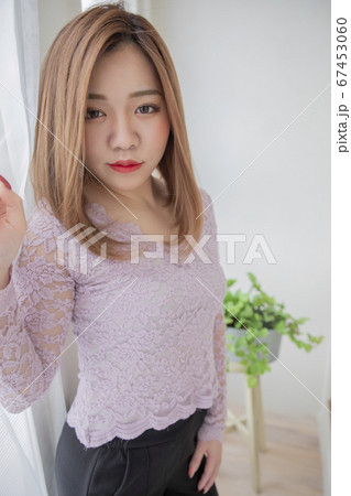 ストレート ミディアムヘアー 髪型 美容室 女性 ストレート ミディアムヘアー 髪型 美容室 女性 67453060