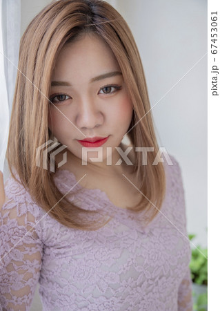 ストレート ミディアムヘアー 髪型 美容室 女性 ストレート ミディアムヘアー 髪型 美容室 女性 67453061