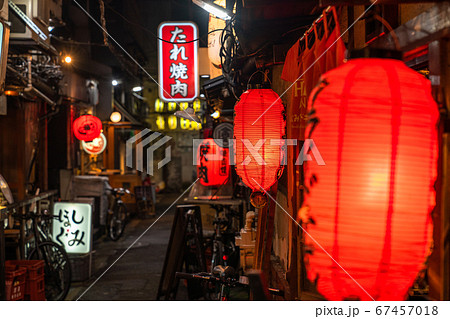 《東京都》三軒茶屋・ノスタルジックな飲み屋街 67457018