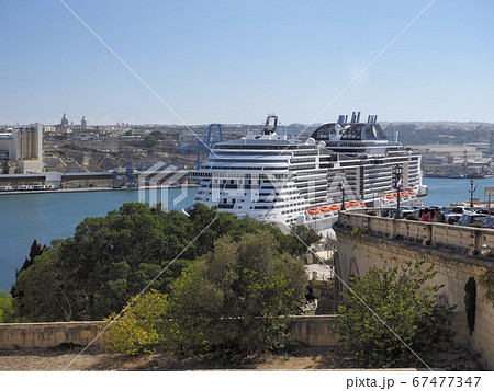 マルタ ヴァレッタ停泊中のMSCメラビリア / MSC Meraviglia at Valletta 67477347