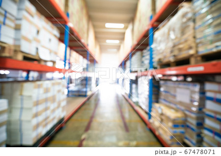 Blurred indoor warehouse with box on shelf 67478071