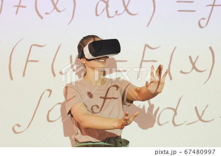 Enjoying virtual education Enjoying virtual education 67480997