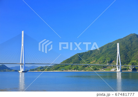 【愛媛県】晴天下の多々羅大橋 67481777