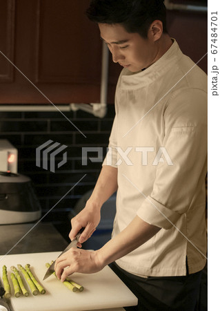 男 男性 男の子 67484701