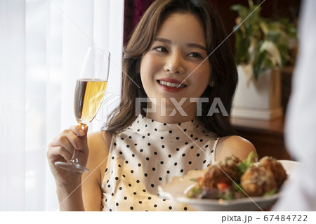女性 女 女の子 67484722