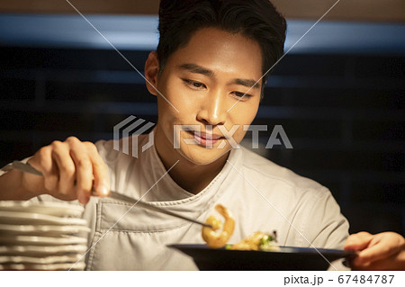 男 男性 男の子 67484787
