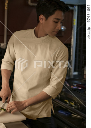 男 男性 男の子 67484865