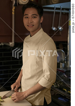 男 男性 男の子 67484980