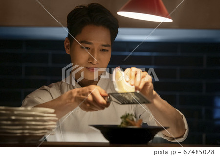 男 男性 男の子 67485028