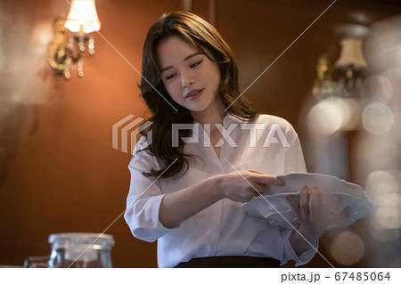 女性 女 女の子 67485064