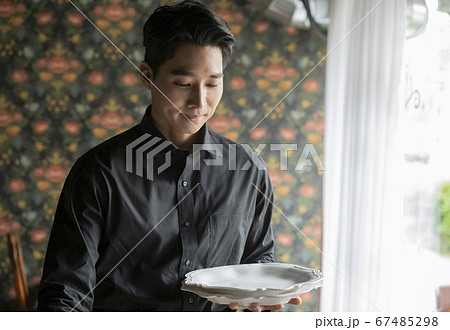 男 男性 男の子 67485298