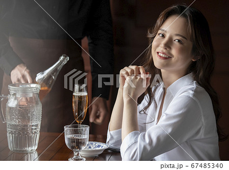 女性 女 女の子 67485340