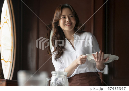 女性 女 女の子 67485347