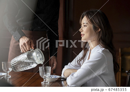 女性 女 女の子 67485355