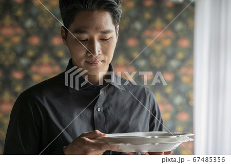 男 男性 男の子 67485356