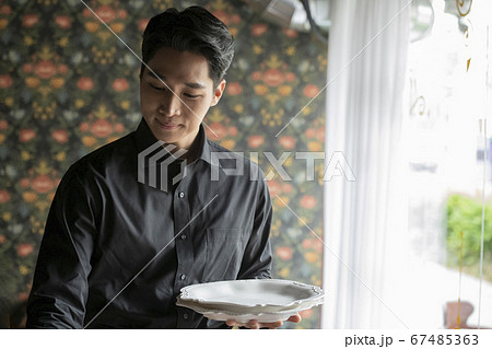 男 男性 男の子 67485363