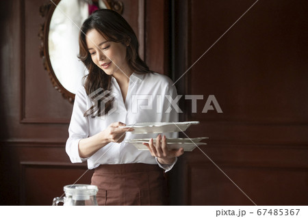 女性 女 女の子 67485367
