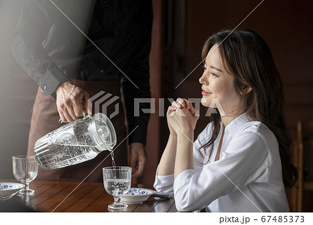 女性 女 女の子 67485373