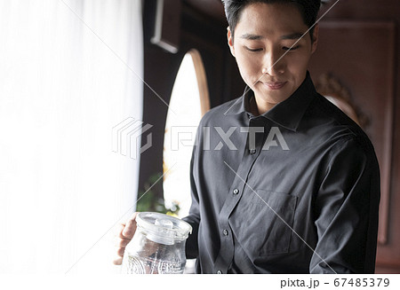 男 男性 男の子 67485379