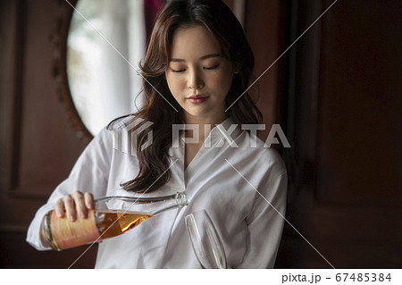 女性 女 女の子 67485384